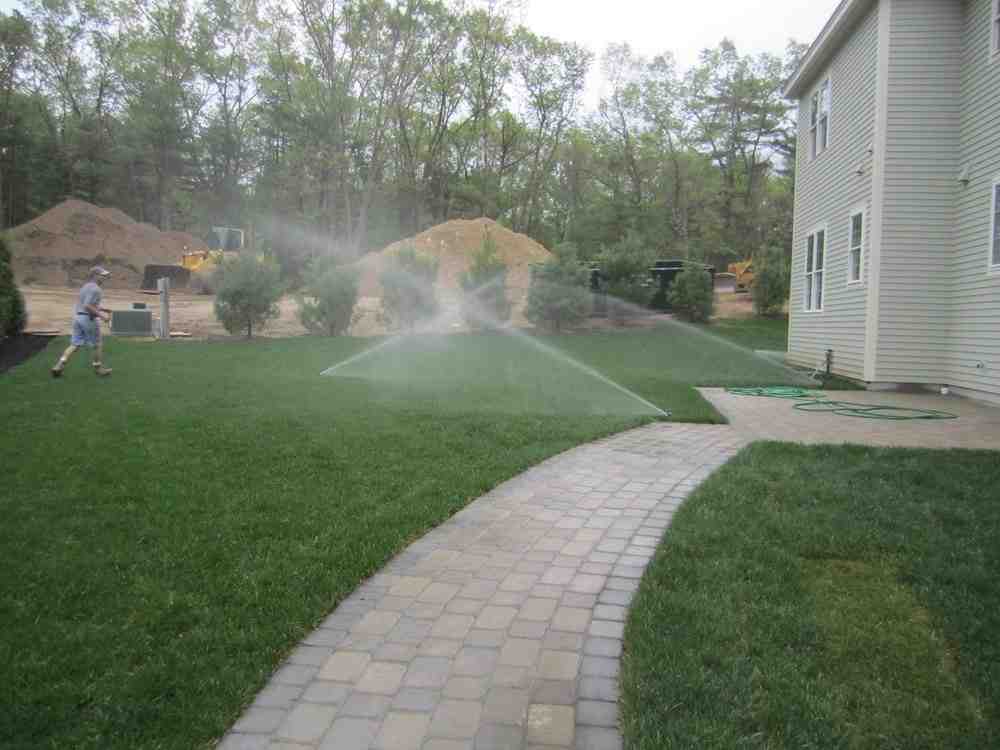 McLeod Landscaping Stack It Up! Your Step-by-Step Guide to Building a Retaining Wall