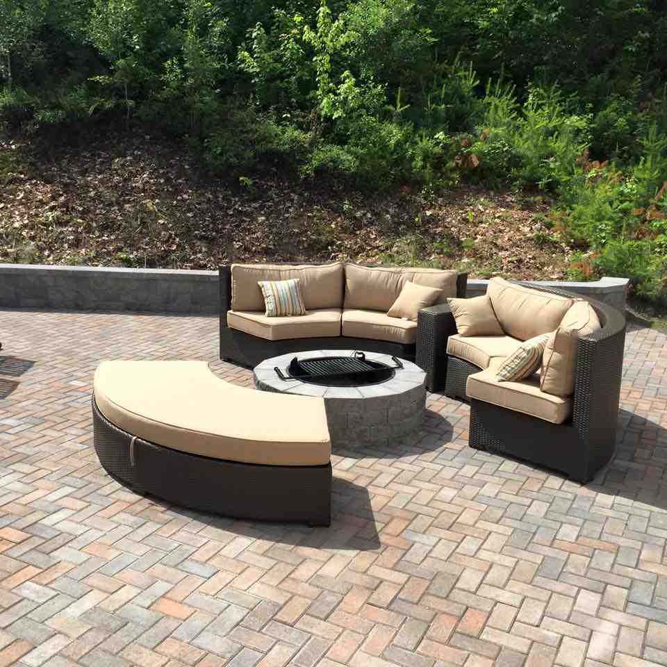 McLeod Landscaping Warmth &#038; Style: Your Guide to Outdoor Fire Pit Tables